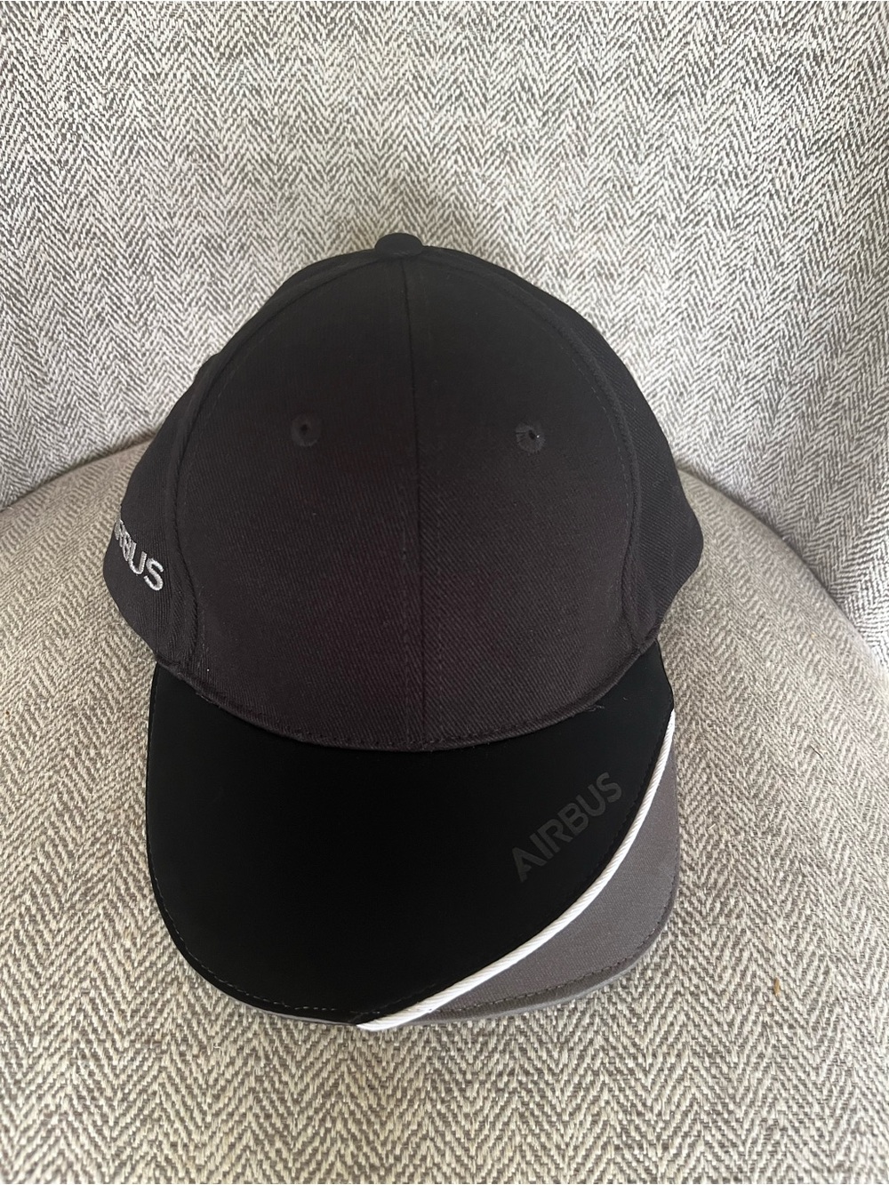 Airbus Official Licensed Black Adjustable Baseball Cap Hat NWT